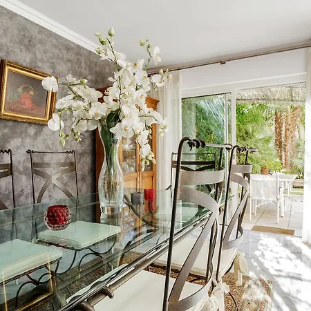 Squarebreak - House On The Cap D'antibes Appartement Juan-les-Pins